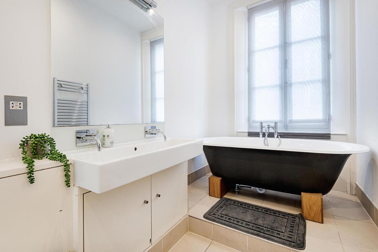 Modern Mayfair Apartments Londra Esterno foto